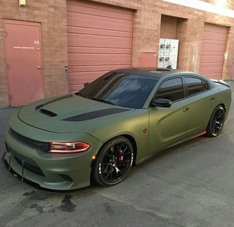 Military Green Hellcat Green Sports Car, To Fast To Furious, Aventador Lamborghini, Charger Hellcat, Dodge Charger Hellcat, Charger Srt Hellcat, Jeep Grand Cherokee Srt, Dodge Charger Srt, Charger Srt