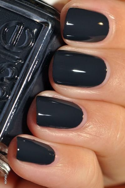 Nails Painted Fingernails, Fingernails Painted, New Nail Colors, Unghie Nail Art, Fun Nail Colors, Nail Color Trends, Black Nail Polish, Black Nail, Dark Nails