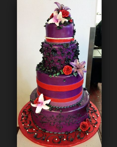 Red and purple wedding cake Beauty And The Beast Wedding Cake, Violet Cake, Red And Purple Wedding, Red Velvet Wedding Cake, Violet Cakes, Purple Wedding Cake, Purple Cake, Purple Cakes, Red Cake