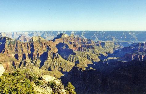 Copper Canyon, Amazing Places To Visit, Packing Ideas, Mountain Town, Green Landscape, The Grand Canyon, Archaeological Site, Mexico Travel, Best Places To Visit