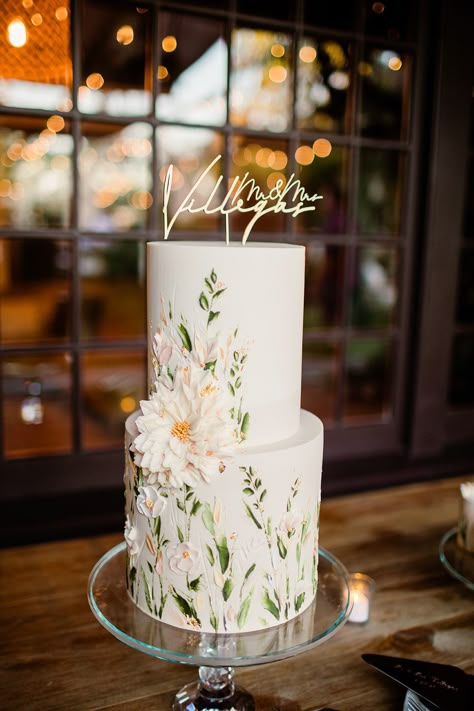 wedding cake Fondant Floral Cake, Woodsy Wedding Cake, Beaufort Wedding, Wedding Cakes And Cupcakes, Whimsical Wedding Cakes, Wedding Shower Cookies, Painted Wedding Cake, Floral Cakes, Spring Wedding Cake