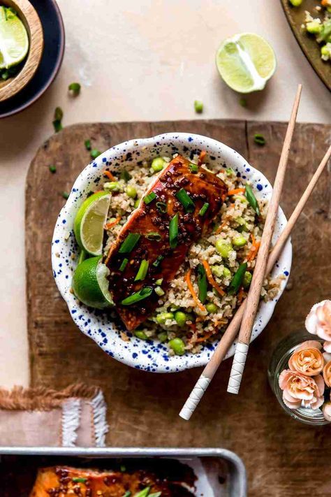 Healthy Teriyaki Salmon Bowls with Cauliflower Fried Rice Healthy Salmon Bowls, Healthy Teriyaki Salmon, Salmon Cauliflower Rice, Salmon Cauliflower, Cauliflower Rice Bowl, Salmon Bowls, Crispy Wonton, Cauliflower Fried, Salmon Bowl