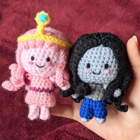 Crochet Pfp, Marceline Crochet, Pb And Marceline, Adventure Time Crochet, Marceline And Bubblegum, Crochet Plushies, Crochet Christmas Gifts, Kawaii Crochet, Crochet Fashion Patterns