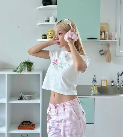 Heejoo Yoo, Pose Ideas, Ulzzang Girl, Beautiful Fashion, My Girl, Girl Fashion, Dress Up, Fashion Outfits, My Style