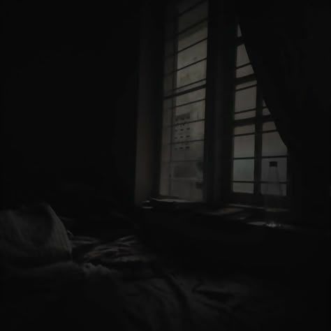 Dark House Aesthetic, Dark Room Aesthetic, Room Aesthetic Dark, Tiktok Background, Dark Bedroom Aesthetic, Dark Comfort, Virginia Wolf, Vibe Bedroom, Dark Street