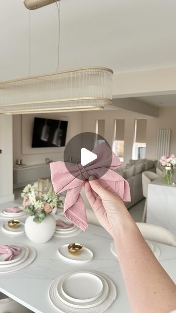 Gemma Markland on Instagram: "BOW NAPKIN TUTORIAL 🎀  Little bit obsessed with these and loved that they helped add a pop of pink into my kitchen ready for spring! 🌸" How To Fold A Napkin Into A Bow, Napkin Bow, Bow Napkin, Cloth Napkin, March 17, Cherry On Top, Party Entertainment, Pink Outfits, Cloth Napkins