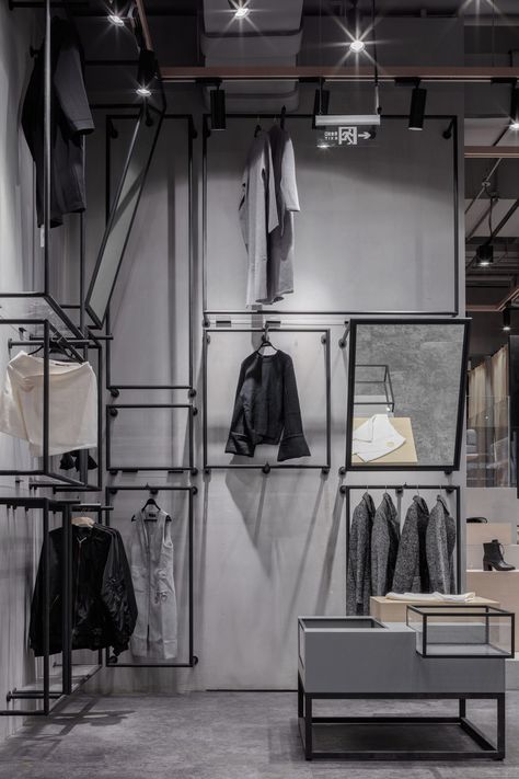 X+Living designs four themed fitting rooms for women's clothing store in China Display Visual Merchandising, Retail Store Interior Design, Clothing Store Interior, A Clothing Store, Hangzhou China, Clothing Store Design, Store Design Boutique, Retail Interior Design, Retail Store Interior