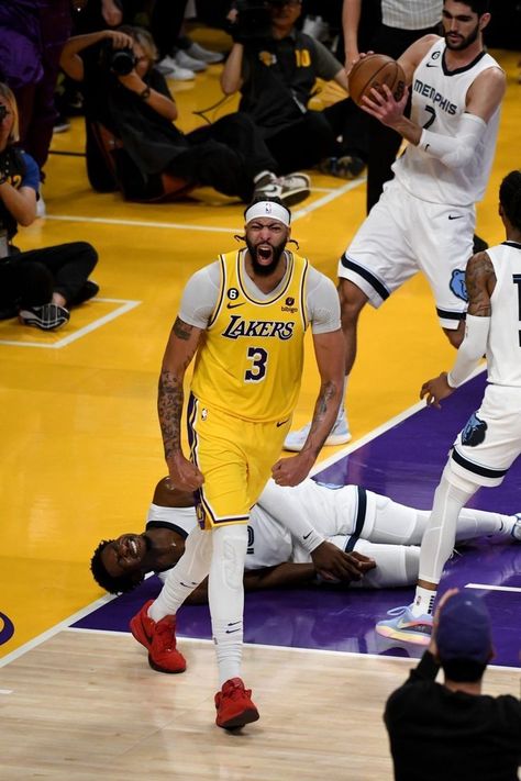 Anthony Davis Wallpapers, Anthony Davis Poster, Anthony Davis Lakers, Antony Joshua, Nba Poster, Lebron James Wallpapers, Ball Aesthetic, Basketball Players Nba, Nba Fashion