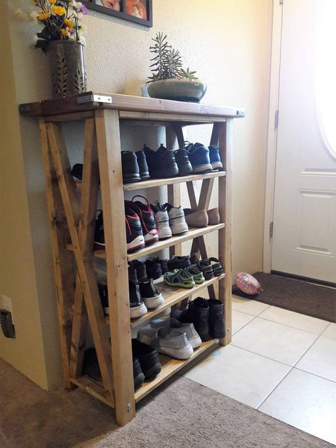 19 Best Entryway Shoe Storage Ideas and Designs for 2019 Diy Shoe Rack Ideas, Wooden Shoe Rack, Diy Wood Pallet, Shoe Organization, Koti Diy, Wood Shoe Rack, Diy Shoe Rack, Shoes Rack, Cozy Furniture