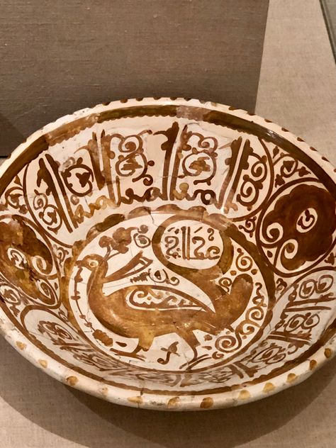 Islamic Ceramics, Museum Of Islamic Art, Clay Pottery, Middle Eastern, Cairo, Islamic Art, Ceramic Art, Persona, Mood Board