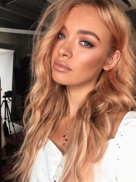 Mesmerizing Strawberry Blonde Hair Color Ideas to Warm Up Your Look Jahodová Blond, Strawberry Blonde Hair Color, Peach Hair, Cheap Human Hair, Strawberry Blonde Hair, Brown Blonde Hair, Long Blonde, Ali Express, Hair Color Balayage