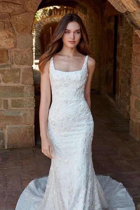 Kelly Faetanini | Kelly Faetanini - Ella | Kelly Faetanini Wedding Dress Floral Lace, Luxe Wedding Dress, Fitted Lace Wedding Dress, Wedding Dress Floral, Kelly Faetanini, Flare Wedding Dress, Future Planning, Gown Designer, Long Train Wedding Dress