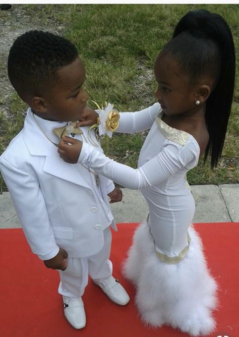 Kids Prom Dresses, Kids Outfits Daughters, Black Kids Fashion, Dressed In White, Cute Mixed Babies, Cute Black Babies, Beautiful Black Babies, Afrikaanse Mode, Fashion Baby Girl Outfits