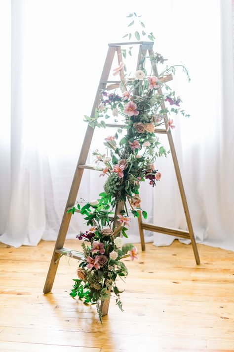 Ladder Flower Photoshoot, Wooden Ladder Photo Shoot, Ladder Flower Decor, Ladder Floral Installation, Ladder With Flowers Photoshoot, Floral Ladder Photoshoot, Flower Ladder Photoshoot, Wooden Ladder Wedding Decor, Ladder Photoshoot Photo Ideas