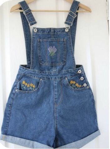 Summer Overalls, Overalls Outfit, Diy Vetement, Embroidered Clothes, A J, Dream Clothes, Dungarees, Cute Casual Outfits, R A