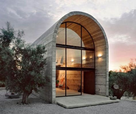 Modern houses with original roofs look unique and spectacular Art Warehouse, Quonset Hut Homes, Architecture Cool, Quonset Hut, Concrete Art, Design Hotel, Design Exterior, Casas De Ensueño, Amazing Architecture