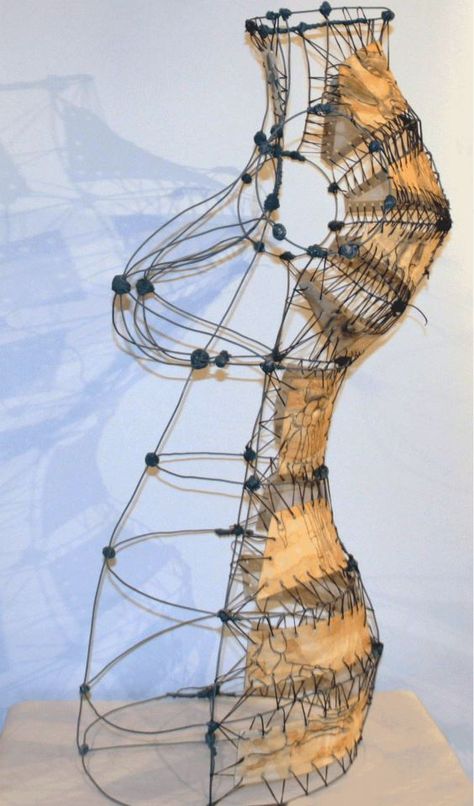 life-size wire, pencil, paper, string a lifsize bust off a woman made from wire, with paper strung inbetween segments  depicting the human skeleton. Artist- Franscois Potgieter Wire Sculpture Human, The Human Skeleton, Form Sculpture, Sculpture Images, Human Sculpture, Fashion Reference, Human Skeleton, Diy Canvas Wall Art, Paper Mache Sculpture