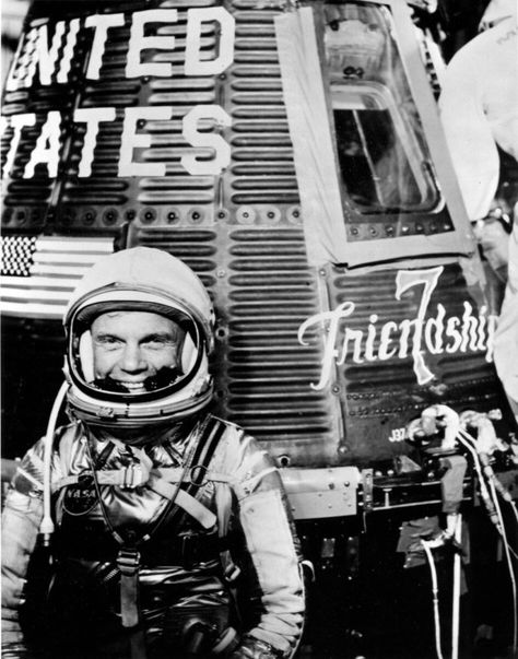 John Glenn Astronaut, Man In Space, Nasa Launch, Project Mercury, John Glenn, Nasa Images, Nasa Astronauts, Space Race, The First Americans