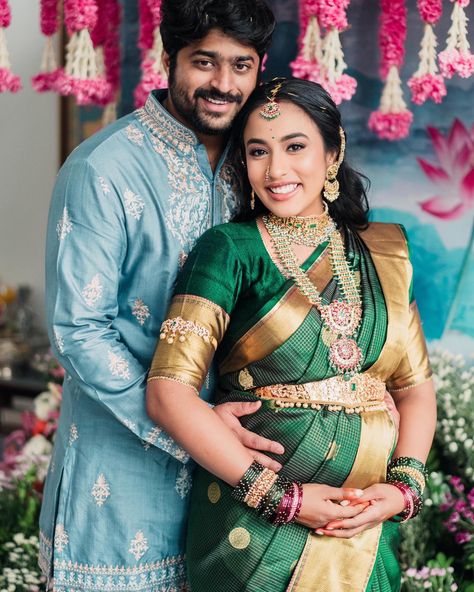 A special occasion calls for special glam pampering 🥰 Soha’s makeup is here to make your special moments even more memorable ✨ Our beautiful mom-to-be for her Seemantham ceremony in our exquisite makeup, hairstyle & saree draping 🧡 • Service - SOHA HD GLAM #SohaGlam #TraditionalGlam 📸 @vaantagephotography Sreemantham Photoshoot, Seemantham Saree Ideas, Hairstyle Saree, Traditional Glam, Saree Draping, Party Sarees, Makeup Hairstyle, Maternity Shoot, Pregnancy Shoot