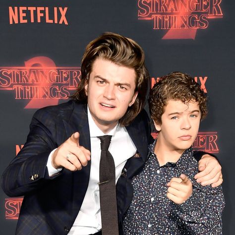 Stranger Things Dustin And Steve, Steve From Stranger Things, Dustin And Steve, Steve And Dustin, Icons Stranger Things, Wallpapers Home Screen, Gaten Matarazzo, Fantasy Wallpapers, Joe Kerry