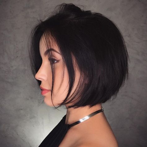 Corte Bob Corto Cara Redonda, Neck Length Hair, Fine Straight Hair, Chin Length Hair, Bob Hairstyles For Fine Hair, Chic Hairstyles, Haircuts For Fine Hair, Short Hair Haircuts, Short Bob Hairstyles