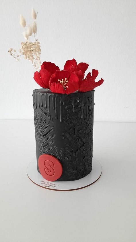 Cake With Stencil Design, Goth Cakes, Black Stencil, Black Cake, Cake Stencil, Stencil Designs, Gum Paste, Royal Icing, My Favourite