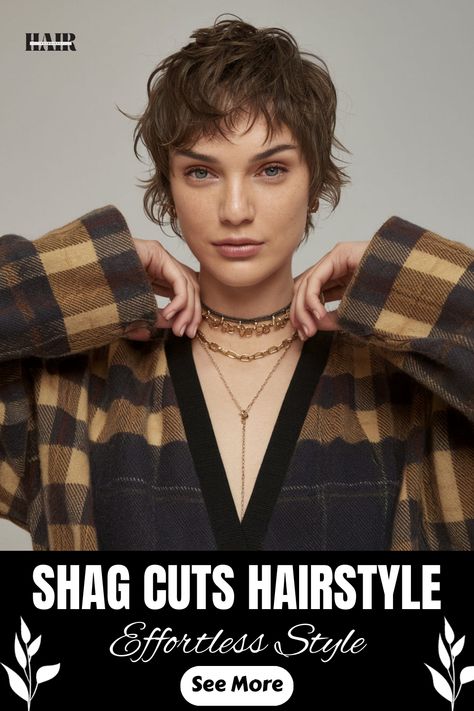 Wavy pixie shag for a chic and effortless look Shullet Haircut Short, Short Shag Without Bangs, Funky Shag Haircut, Pixie Shag With Bangs, Short Pixie Shag Haircut, Shag Haircut For Wavy Hair, How To Style Short Shag, Shaggy Short Curly Hair, 2025 Pixie Cut