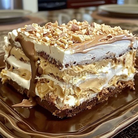 Eclair Cakes, Peanut Butter Eclair Cake, Peanut Butter Eclair, Baked Teriyaki Salmon, Chicken Pasta Dishes, Butter Desserts, Eclair Cake, Box Chocolate, Chocolate Graham Crackers