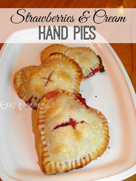 Strawberries and Cream Hand Pies- Easy, fun and portable mini pies! #handpies #strawberry Heart Shaped Strawberry, Strawberry Hand Pies, Delicious Strawberry Cake, Valentines Recipes, Individual Pies, Hand Pie Recipes, Hand Pie, Strawberry Cream Cheese, Ginger Cookies