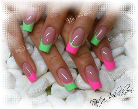 Neon!!! Unghie Sfumate, Green French, French Nail Designs, Colorful Nail Designs, Toe Nail Designs, Neon Nails, Fancy Nails, French Tip Nails, Nail Designs Summer