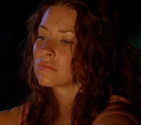 Kate Austen Lost, Kate Lost, Kate Austen, Twd Comics, Evangeline Lilly, Book Of Life, Pretty People, Lost, Celebrities