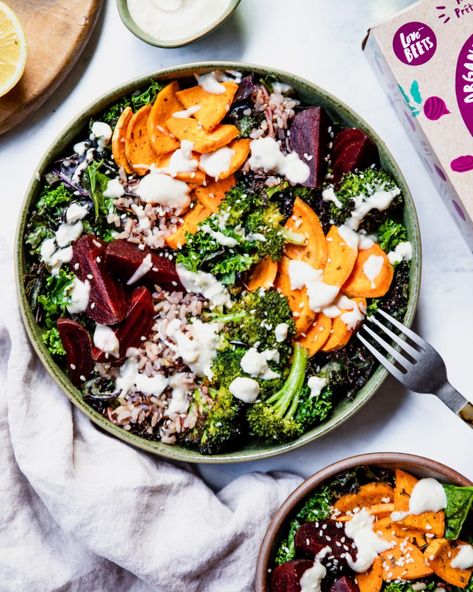 Beet Grain Bowl w/ Tahini Sauce - Love Beets Beet Power Bowl, Tahini Rice Bowl, Roasted Veggie Grain Bowl, Beet Grain Bowl, Beet Buddha Bowl, Beet Bowl Recipe, Fall Beet Recipe, Beet Tahini, Beet Bowl