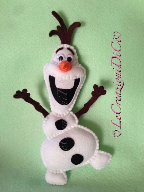 Frozen Felt Pattern, Felt Disney, Frozen Felt, Disney Felt Ornaments, Frozen Christmas Decorations, Keychain Diy Easy, Disney Felt, Disney Frozen Dolls, Diy Felt Christmas Ornaments