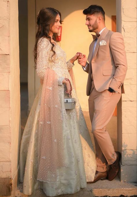 Engagement Couple Dress, Engagement Dress For Groom, Wedding Matching Outfits, Shahveer Jafry, Couple Dresses, Engagement Dress For Bride, Bride And Groom Outfits, Reception Outfit, Dress For Bride