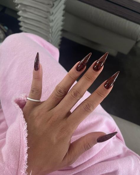 Fall Nails Stilleto, Fall Nails Stilleto Shape, Ammika Harris, Mauve Nails, Latest Nail Designs, Nail Jewels, Gelish Nails, Edgy Nails, Minimal Nails