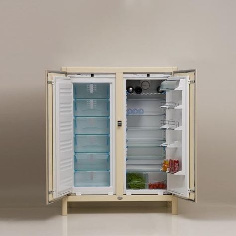 Open look into a modern retro icebox... Meneghini's original La Ghiacciaia Icebox Old Fridge, Double Fridge, Refrigerator Ideas, Kitchen Refurbishment, Refrigerator Brands, Log Store, Multi Fuel Stove, Small Pantry, Kitchen Refrigerator