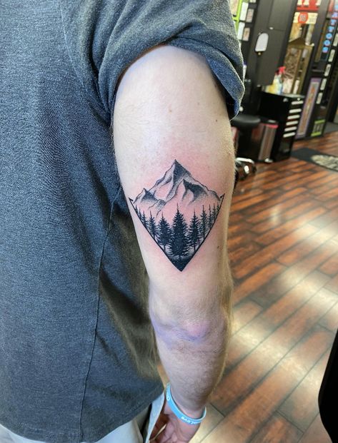 Be Still Tattoo, Teardrop Tattoo, Outdoor Tattoo, Simple Tattoos For Guys, Prison Tattoos, Wild Tattoo, Landscape Tattoo, Geniale Tattoos, Sketch Tattoo Design