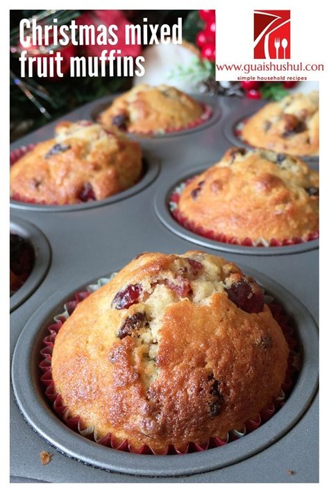 Fruit Cake Muffins Recipe, Holiday Muffins, Fruitcake Cookies, Light Fruit Cake, Christmas Muffins, Honey Muffins, Fruit Cake Design, Fruit Cake Recipe, Fruit Muffins