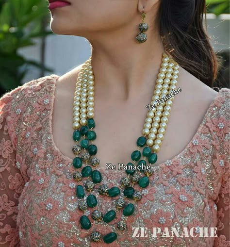 Polki Chain, Colour Stone Jewellery, Gold Pearl Choker, Green Bead Necklace, Green Jewellery, Fancy Jewelry Necklace, Pearl Jewelry Design, Gold Jewelry Simple Necklace, Beaded Jewelry Necklaces