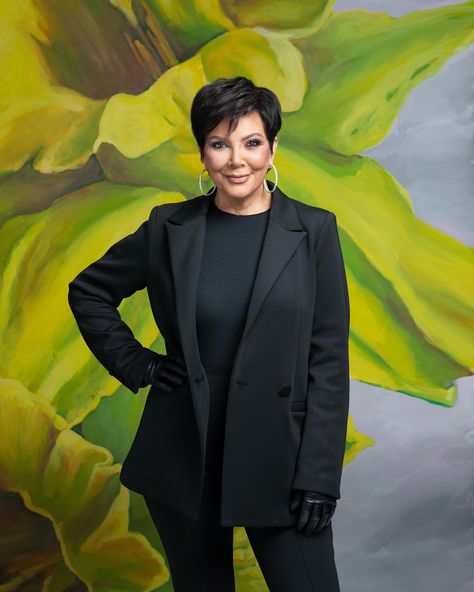 How Kris Jenner Made The Kardashians Famous, Rich And Insanely Influential Ketanji Brown Jackson, Luxury Street Style, Robert Kardashian, Bruce Jenner, The Kardashians, Kris Jenner, Reality Tv Shows, Kardashian Jenner, Street Style Inspiration