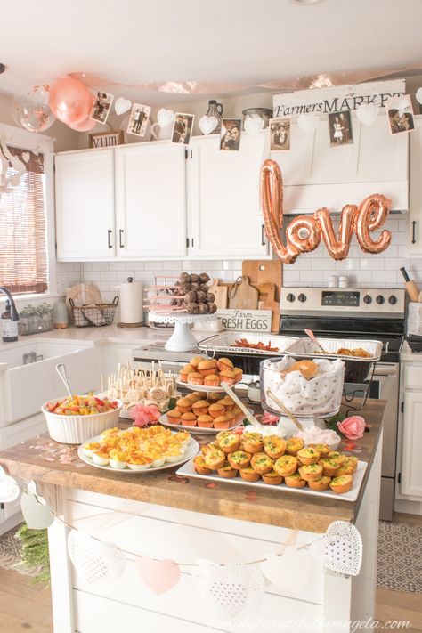 A Rose Gold Engagement Brunch | Simply Beautiful By Angela Fall Brunch Shower Ideas, House Brunch Party, Bach Brunch Ideas, Cute Bridal Brunch Ideas, Engagement Breakfast Party, Ladies Pink Party, Engagement Party Rose Gold, Light Brunch Food, Cheap Brunch Food