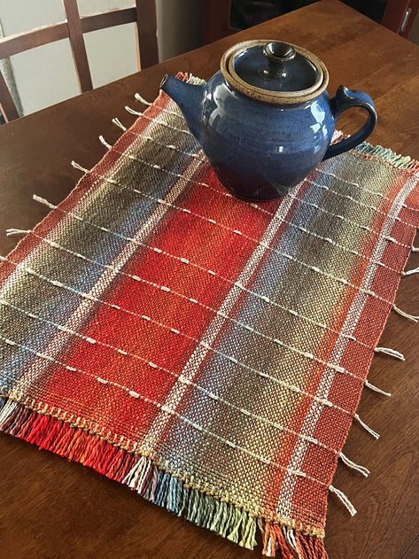 Rigid Heddle Weaving Projects, Weaving Patterns Loom, Rigid Heddle Weaving Patterns, Weaving Patterns Design, Weaving Loom Projects, Peg Loom, Rigid Heddle Weaving, Heddle Loom, Placemats Patterns