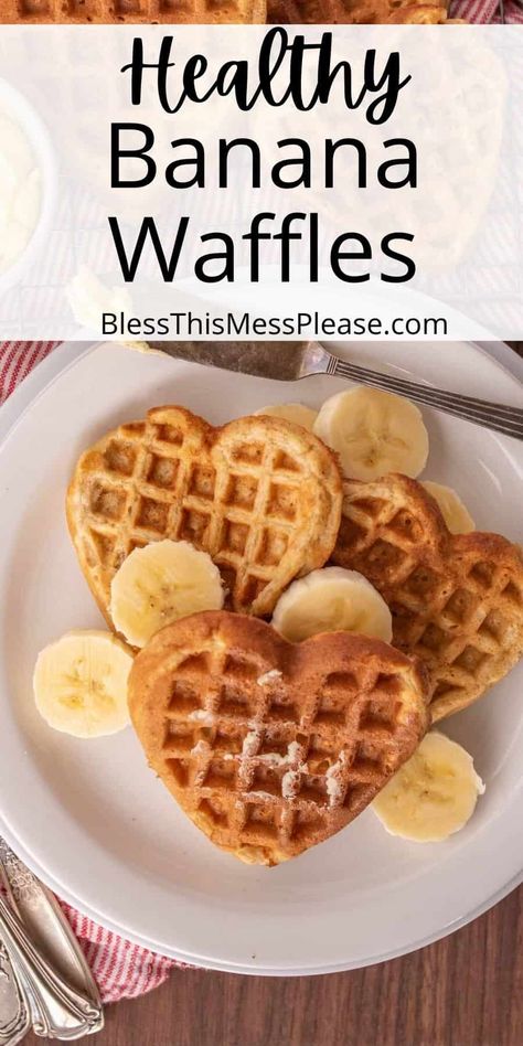 This Healthy Banana Waffles Recipe makes light and fluffy waffles. It has plenty of fiber to fill you up and is naturally sweetened with bananas! #healthywaffles #bananawaffles #brunchidea #breakfastrecipe Banana Waffles Healthy, Waffle Recipe Easy, Banana Waffle Recipe, Easy Waffles, Waffle Recipe Healthy, Berry Waffles, Easy Waffle Recipe, Banana Waffles, Healthy Waffles