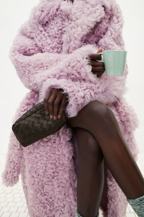 Bottega Veneta Pre-Fall 2024 https://www.vogue.com/fashion-shows/pre-fall-2024/bottega-veneta/slideshow/collection#66 Leopard Print Pants, Striped Knit Dress, Shirt Tucked In, Mens Accessories Fashion, Pre Fall, Bottega Veneta, Fur Coat, Lilac, Fashion Show