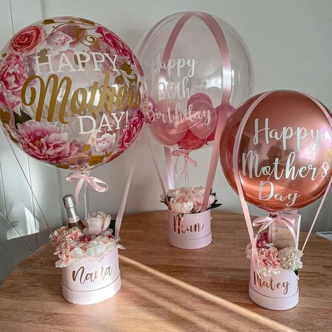 Balloon Girl Co on Instagram: “Happy Mothers Day. I am enjoying a day off with my little cherubs #balloons #balloonartist #partystyling #partytheming #partystylist…” Bouquet Sizes, Balloons Stand, Stuffed Balloons, Balloon Gifts, Mothers Day Balloons, Balloon Holders, Flower Box Gift, Diy Balloon Decorations, Balloon Stands