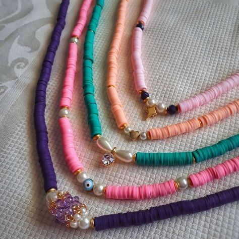 Rubber Beads Necklace, Rubber Bead, Beads Ideas, Diy Stuff, Beaded Accessories, Beads Necklace, Handmade Accessories, Hair Wrap, Beaded Necklace