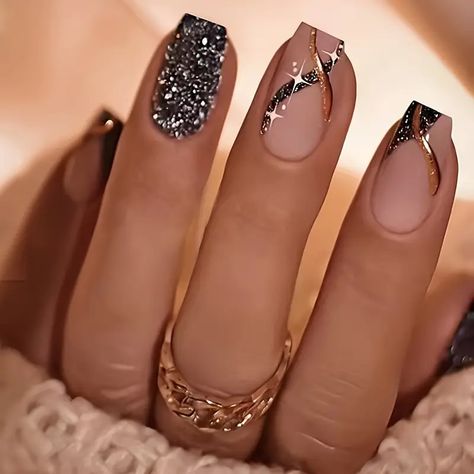 Ideas For Nails, Minimal Nails Art, Golden Nails, Gold Nail Designs, Minimalist Nail Art, Minimal Nails, Color Nails, Nail Supplies, Fake Nail