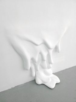 Melting wall Milk Box, Inspiring Photography, Wow Art, White On White, Sculpture Installation, Art Installation, Art Installations, Land Art, Pics Art