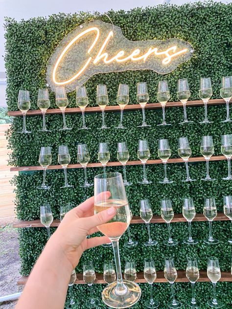 Champagne Weddings, Shabby Chic Centerpieces, Cheers Champagne, Kids Party Rentals, Champagne Cheers, Champagne Wall, Serving Wine, Wine Wall, Mobile Bar