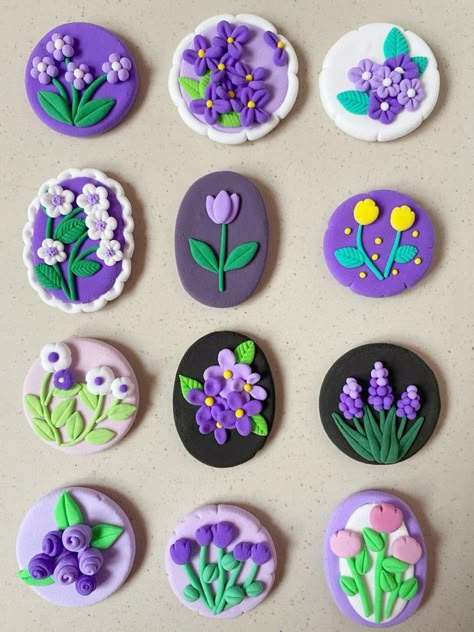 Cercei Din Lut Polimeric, Polymer Clay Magnet, Clay Crafts For Kids, Clay Keychain, Clay Magnets, Polymer Clay Flower Jewelry, Diy Air Dry Clay, Clay Diy Projects, Tanah Liat